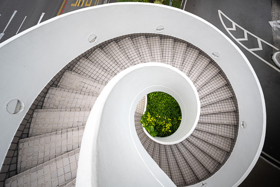 Raffles Boulevard Spiral