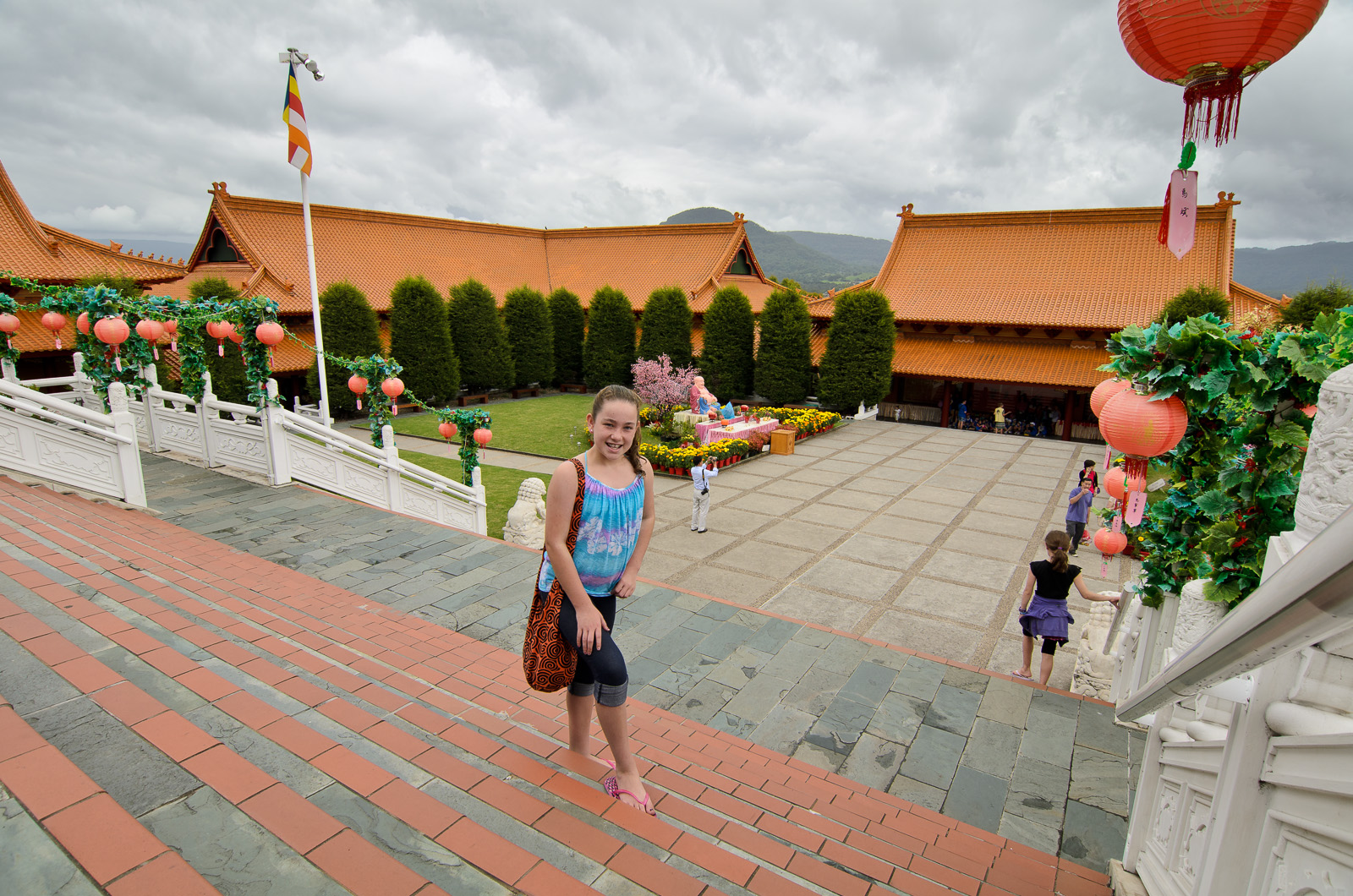 20120124_194 : Nan Tien Temple - Wollongong : NIKON D7000 + 12.0-24.0 mm f/4.0 @ 12 mm,  1/200 sec at f / 9.0, ISO 100